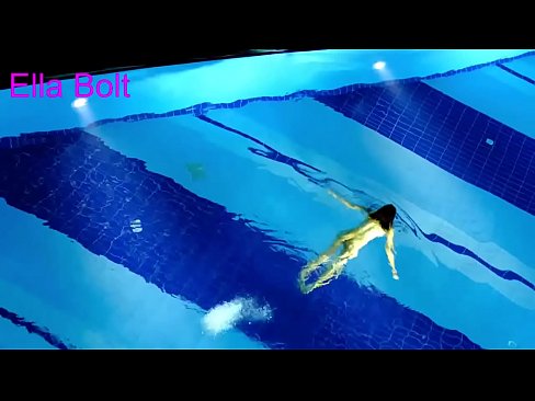 ❤️ Jeg kan ikke stoppe med at se, ung blondine fanget i at svømme nøgen i ELLA BOLT resort pool ️ Sex video at da.xxx-wow-net.ru